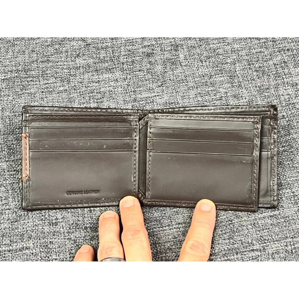Dickies Mens Brown Genuine Leather Bifold Wallet YWGC Contrast Stitch Logo Patch